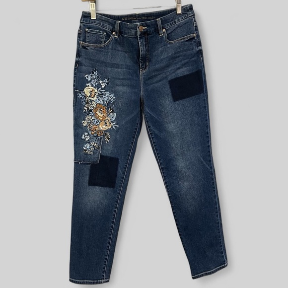 Chico’s Embroidered Jeans Womens 8 Floral Patchwork Ankle Stretch Blue - Picture 2 of 10